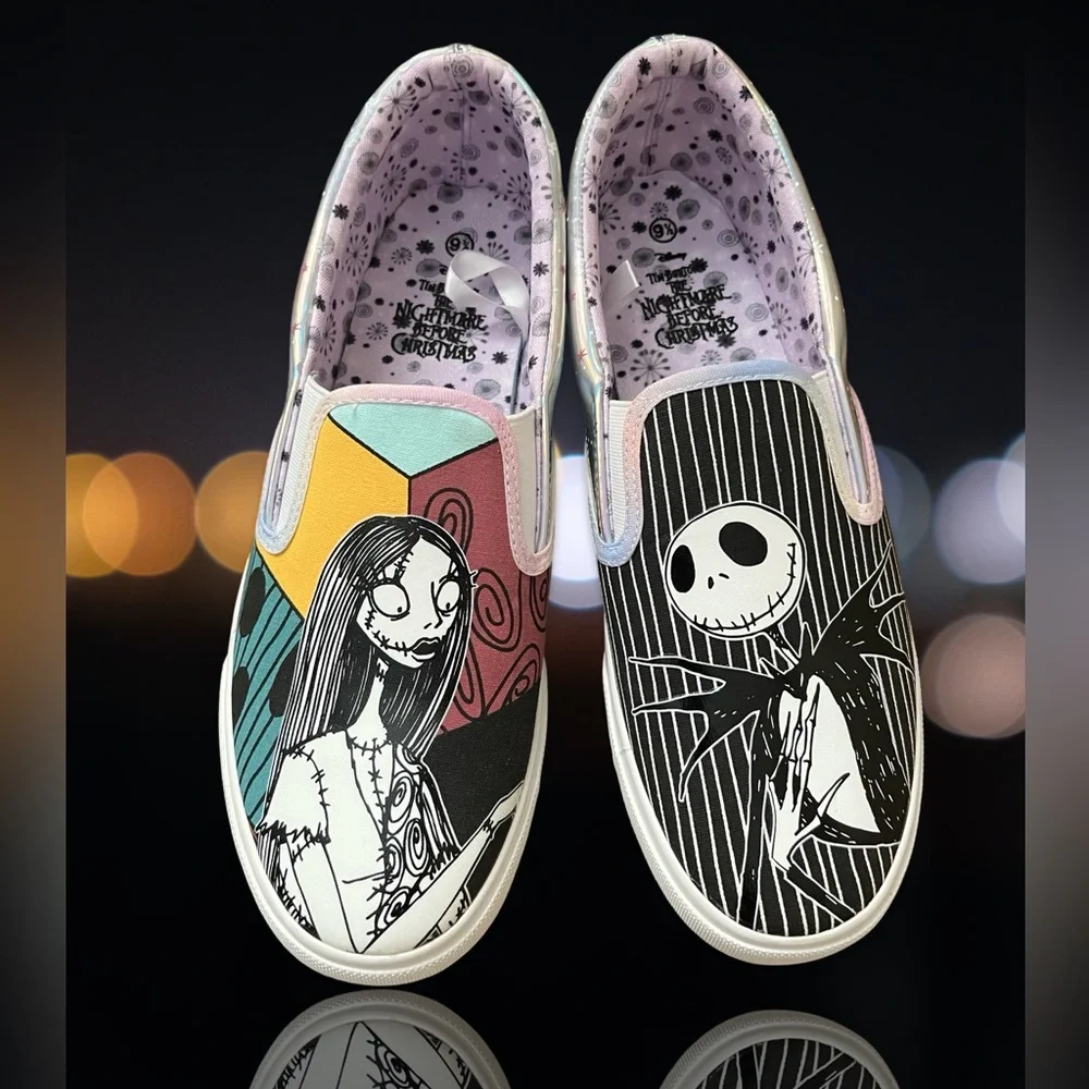 Women’s Disney Nightmare Before Christmas Low Top Slip-on Sneakers Size 9.5